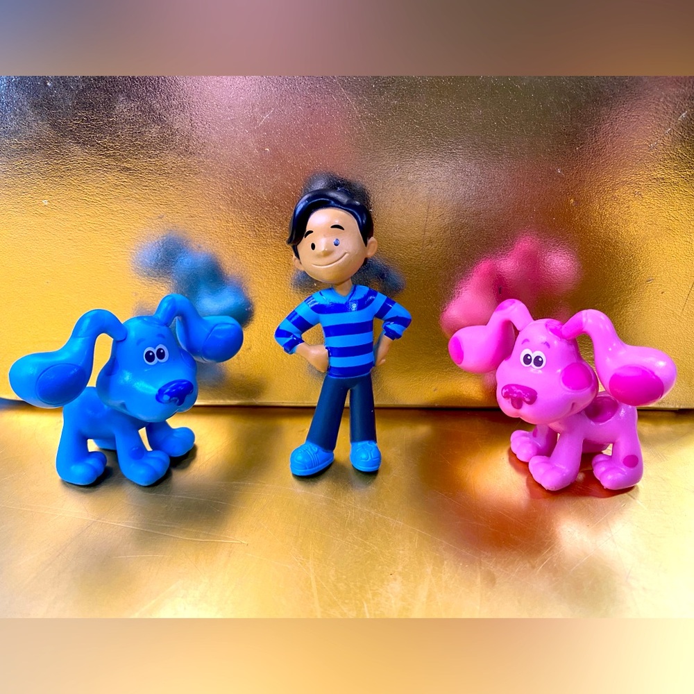 NICK JR BLUE’S CLUES BUNDLE OF 3 PVC TOY FIGURES JOSH, BLUE & PINK PUPPY